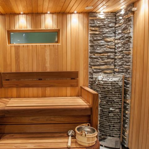 Prosaunas Sauna Wood, Thermo-Radiata Pine 5/4"x6" Bench Material | WOOD652
